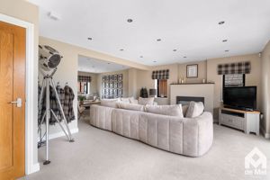 Photo 25- click for photo gallery